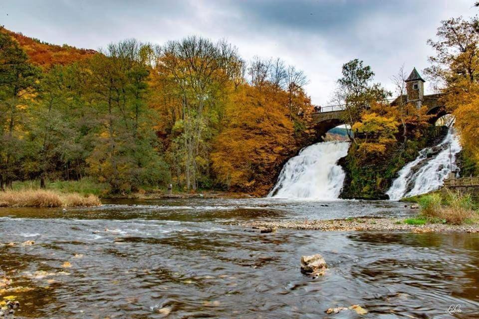 فندق Au Sommet De La Cascade ستافيلوت المظهر الخارجي الصورة